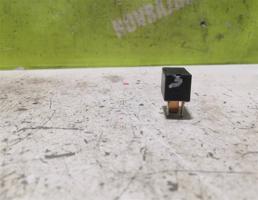 Реле для Toyota Corolla E12 2001-2006  запчасти бу