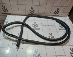 Уплотнитель двери для Ford Focus 1 1998-2004  запчасти бу