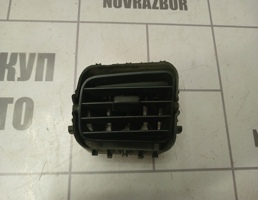 Дефлектор воздушный для Renault Logan 2 14-18  запчасти бу