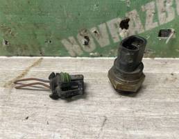 Датчик включения вентилятора для Opel Vectra B 1995-1999  запчасти бу