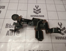 Кронштейн (сопут. товар) для Mitsubishi Lancer 10 CX  CY 07-17  запчасти бу