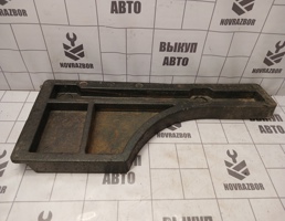 Ящик для инструментов для Ford Focus 2 05-08  запчасти бу