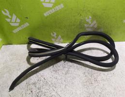 Уплотнитель двери для Mercedes Benz W210 E-class 1995-2000  запчасти бу