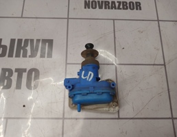 Активатор замка двери для Audi 80  90  B3  86-91  запчасти бу