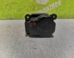 Моторчик заслонки отопителя для Peugeot 206 98-12  запчасти бу