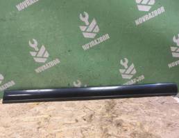 Молдинг передней правой двери для Mercedes Benz W210 E-class 1995-2000  запчасти бу