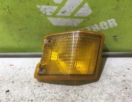 Указатель поворота правый желтый для VW Transporter T2 T3 79-92  запчасти бу