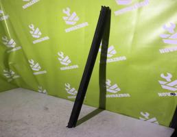 Уплотнитель для VW Golf 6 09-12  запчасти бу