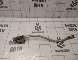 Кронштейн тяги МКПП для Audi 80  90  B3  86-91  запчасти бу