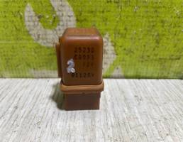 Реле для Nissan Primera P11 96-02  запчасти бу