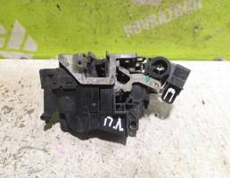 Замок двери передней левой для Mercedes Benz W210 E-class 1995-2000  запчасти бу