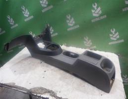 Консоль для VW Caddy 3 2004-2015  запчасти бу