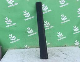 Молдинг передней правой двери для VW Passat  B3  1988-1993  запчасти бу