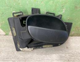 Ручка двери передней внутренняя левая для Peugeot 206 98-12  запчасти бу