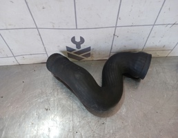 Патрубок интеркулера для VW Passat B5 96-00  запчасти бу