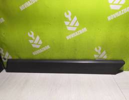 Молдинг задней левой двери для VW Passat  B3  1988-1993  запчасти бу