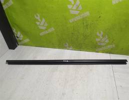 Уплотнитель стекла двери для Citroen C-Elysee 2012>  запчасти бу