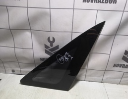 Стекло кузовное глухое правое для Ford Focus 1 1998-2004  запчасти бу