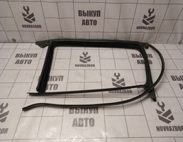 Уплотнитель стекла двери для Skoda Yeti 2009-2018  запчасти бу