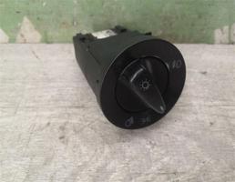 Переключатель света фар для VW Polo Classic 95-02  запчасти бу