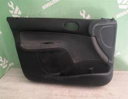 Обшивка двери комплект для Peugeot 206 98-12  запчасти бу