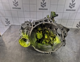 МКПП механическая коробка для VW Passat  B3  1988-1993  запчасти бу