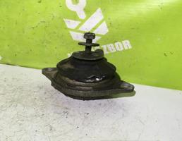 Опора двигателя для Audi 100 C4 91-94  запчасти бу