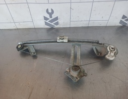 Стеклоподъемник механ. задний левый для Opel Vectra B 1999-2002  запчасти бу