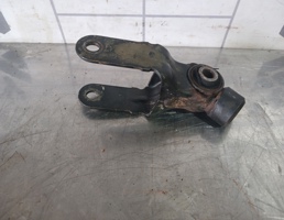 Опора двигателя задняя для Peugeot 307 2001-2008  запчасти бу