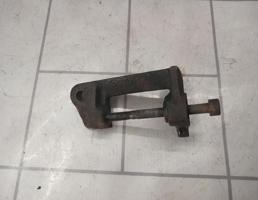 Кронштейн генератора для Audi 80  90  B3  86-91  запчасти бу