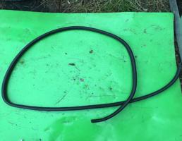 Уплотнитель двери для Hyundai Solaris 2010-2017  запчасти бу