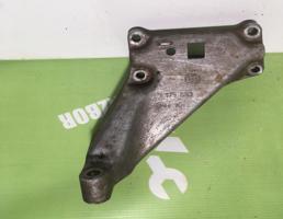 Кронштейн двигателя левый для BMW 5-серия E28 81-87  запчасти бу