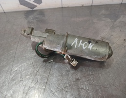 Моторчик люка для Mazda 626 (GE) 1992-1997  запчасти бу