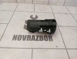 Кронштейн радиатора для Mazda Mazda 3  BK  02-09  запчасти бу