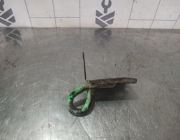 Крюк буксировочный для Audi A6 (C4) 1994-1997  запчасти бу