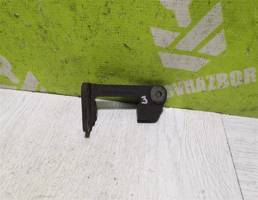 Кронштейн генератора для Audi 80  90  B3  86-91  запчасти бу