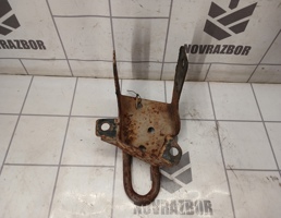 Крюк буксировочный для Ford Transit 06-13  запчасти бу