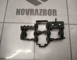 Кронштейн (сопут. товар) для Audi A6 (C4) 1994-1997  запчасти бу