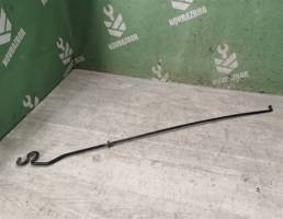 Держатель капота для VW Passat B4 94-96  запчасти бу