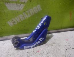 Петля двери для Renault Kangoo 97-03  запчасти бу