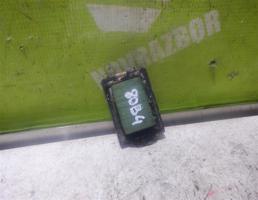 Резистор отопителя для Audi 80 90 B4 91-94  запчасти бу