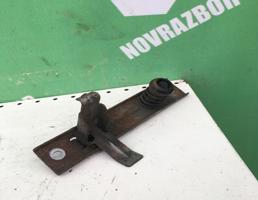 Крючок капота для Opel Movano 1998-2010  запчасти бу