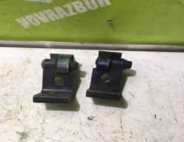 Петля двери для VW Polo 94-99  запчасти бу