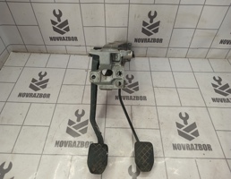 Блок педалей для Audi A6 (C4) 1994-1997  запчасти бу