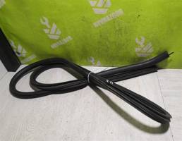 Уплотнитель двери для Ford Focus 1 1998-2004  запчасти бу