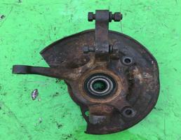 Кулак поворотный передний левый для Mitsubishi Galant 6 E30 1988-1993  запчасти бу