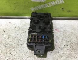 Блок предохранителей для Volvo S40 95-98  запчасти бу