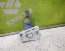 Активатор замка двери для Audi 80 90 B4 91-94  запчасти бу