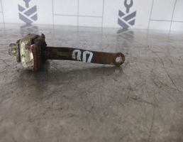 Ограничитель двери для Daewoo Espero 91-99  запчасти бу