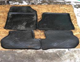 Коврики к-кт для VW Golf 6 09-12  запчасти бу
